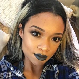 Meet your Posher, Erika